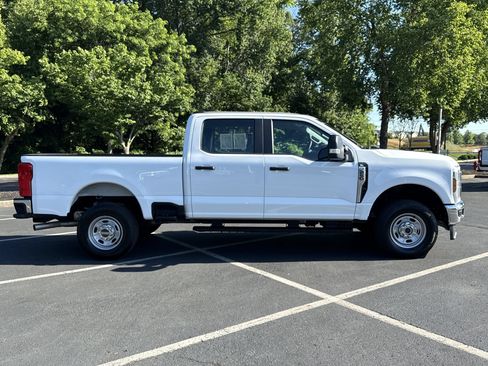 Used 2024 Ford F250 XL w/ XL Driver Assist Package AWD/4WD image 6