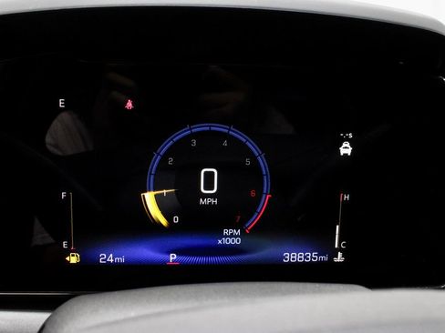 Used 2024 Chevrolet Trax ACTIV w/ Driver Confidence Package FWD image 28