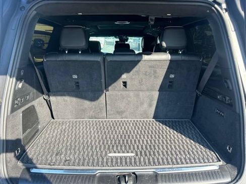 Used 2023 Jeep Grand Wagoneer Series III w/ Rear Seat Video Group 1 AWD/4WD image 23