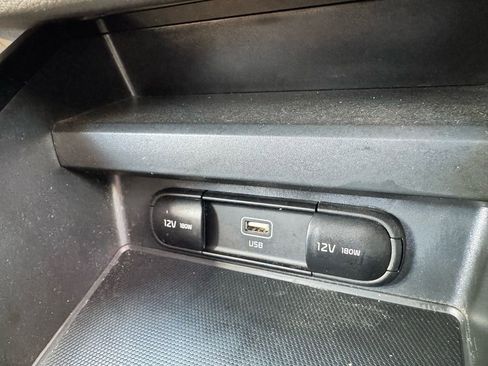 Used 2024 Kia Soul LX image 22