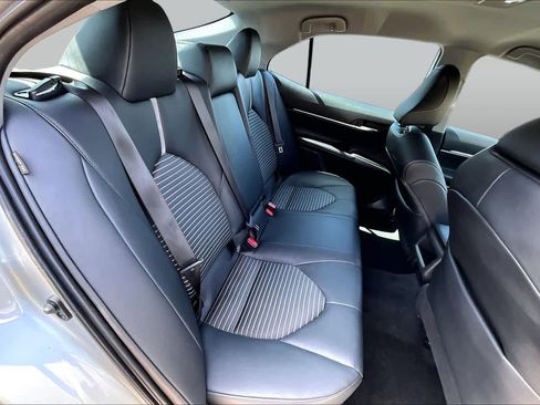 Used 2024 Toyota Camry SE FWD image 20