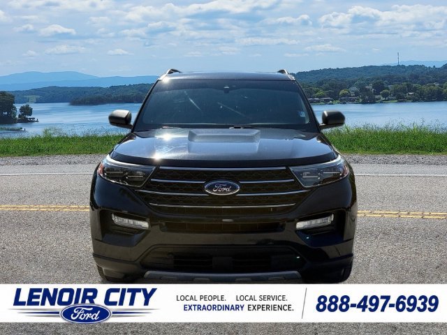 Used 2020 Ford Explorer XLT w/ Equipment Group 202A AWD/4WD image 8