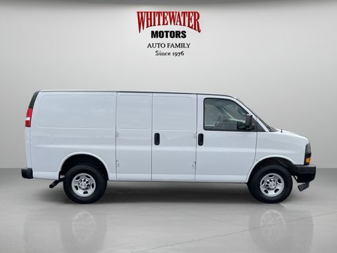 Used 2019 Chevrolet Express 2500 w/ Driver Convenience Package image 6