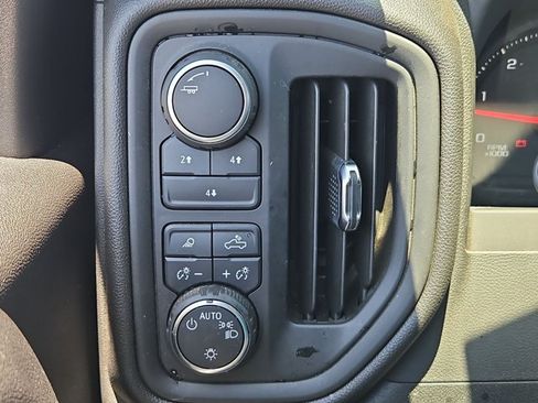 Used 2025 Chevrolet Silverado 2500 Custom w/ Custom Value Package AWD/4WD image 17