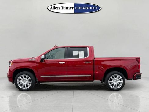 Used 2023 Chevrolet Silverado 1500 High Country w/ High Country Premium Package AWD/4WD image 6