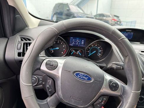 Used 2014 Ford Escape SE FWD image 25