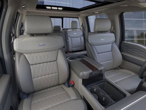 New 2025 Ford F350 Platinum w/ Platinum Plus Package image 10