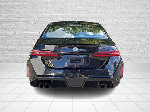 Used 2025 BMW M5 w/ Executive Package image 5