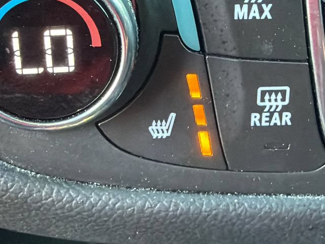 Used 2023 Chevrolet Equinox RS FWD image 31