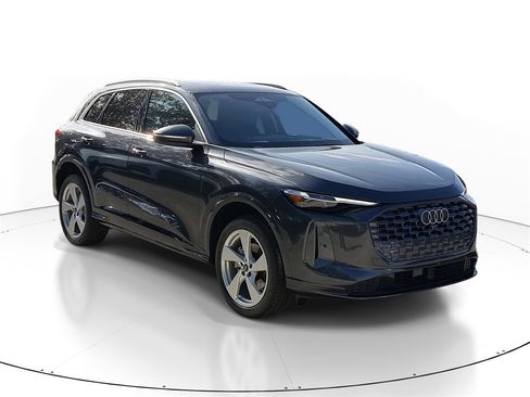 New 2025 Audi Q5 Premium Plus image 1