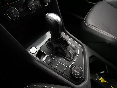 Certified 2021 Volkswagen Tiguan SE AWD/4WD image 25