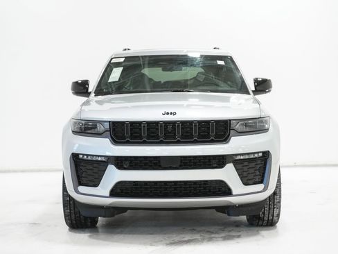 New 2026 Jeep Grand Cherokee Limited image 3