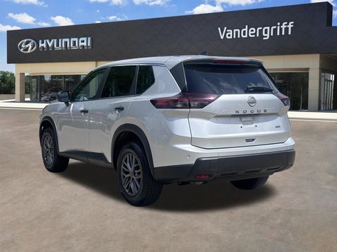 Used 2024 Nissan Rogue S image 12