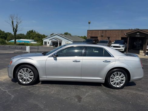 Used 2011 Chrysler 300 C w/ Sound Group AWD/4WD image 6