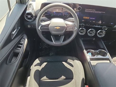 New 2025 Chevrolet Blazer EV LT image 16