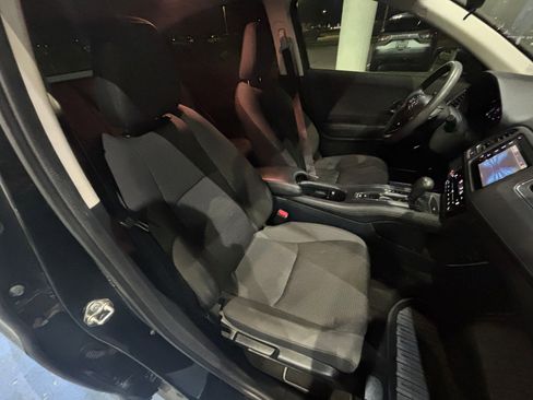 Used 2019 Honda HR-V EX image 32