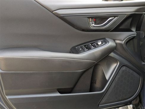 Used 2024 Subaru Outback Premium image 11