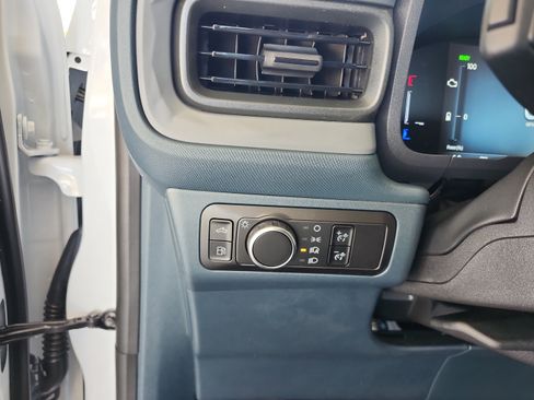 New 2026 Ford Maverick XL FWD image 12
