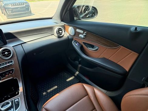 Used 2020 Mercedes-Benz C 300 4MATIC Sedan image 34