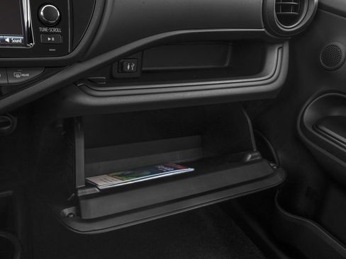 Used 2016 Toyota Prius C Three FWD image 17