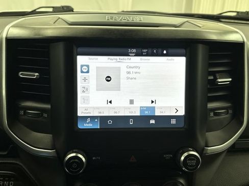 Used 2022 RAM 1500 Big Horn AWD/4WD image 18