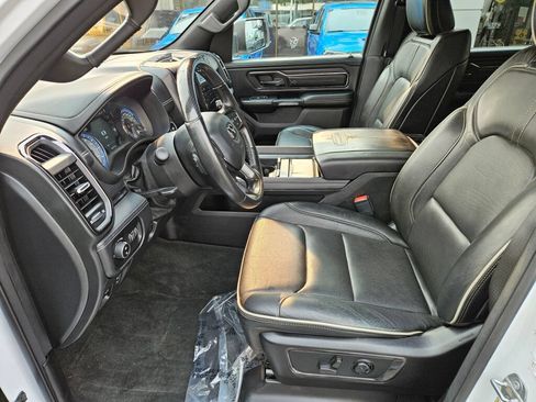 Used 2022 RAM 1500 Limited w/ Body-Colour Bumper Group AWD/4WD image 17