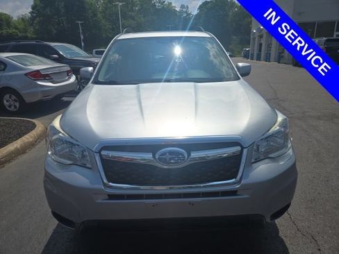 Used 2016 Subaru Forester 2.5i Premium AWD/4WD image 2