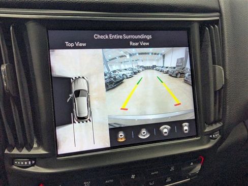 Used 2022 Maserati Levante GT AWD/4WD image 15