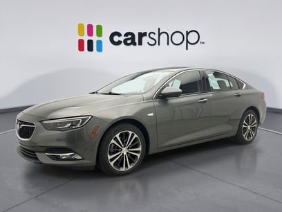 Used 2019 Buick Regal Essence w/ Driver Confidence Package I