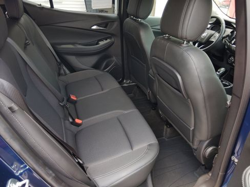 Used 2023 Buick Encore GX Select AWD/4WD image 27