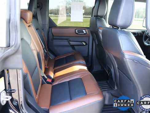 Used 2024 Ford Bronco Outer Banks image 18