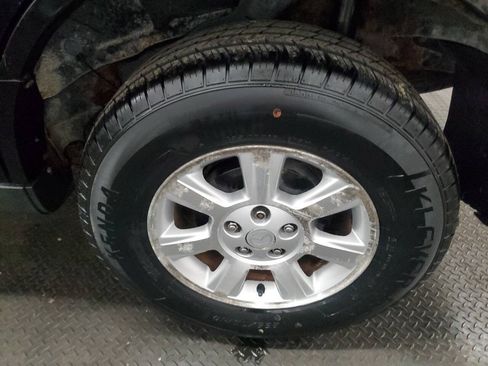 Used 2010 MAZDA Tribute i Sport FWD image 22