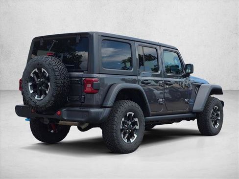 Used 2024 Jeep Wrangler Unlimited Rubicon 4xe w/ Technology Group AWD/4WD image 5