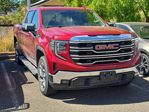 Used 2023 GMC Sierra 1500 SLT w/ SLT Premium Plus Package AWD/4WD image 2