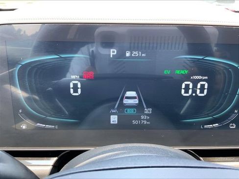 Used 2023 Kia Niro FWD image 24