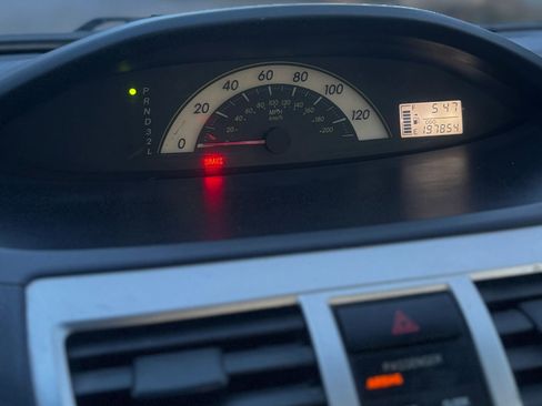 Used 2007 Toyota Yaris S image 10