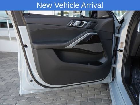 Used 2025 BMW X6 xDrive40i w/ Premium Package AWD/4WD image 17