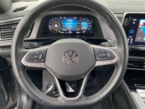 Certified 2024 Volkswagen Atlas Cross Sport SE image 16