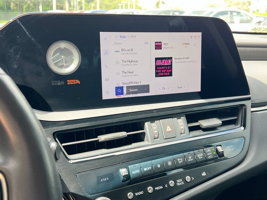 Certified 2024 Lexus ES 350 w/ Premium Package FWD image 15