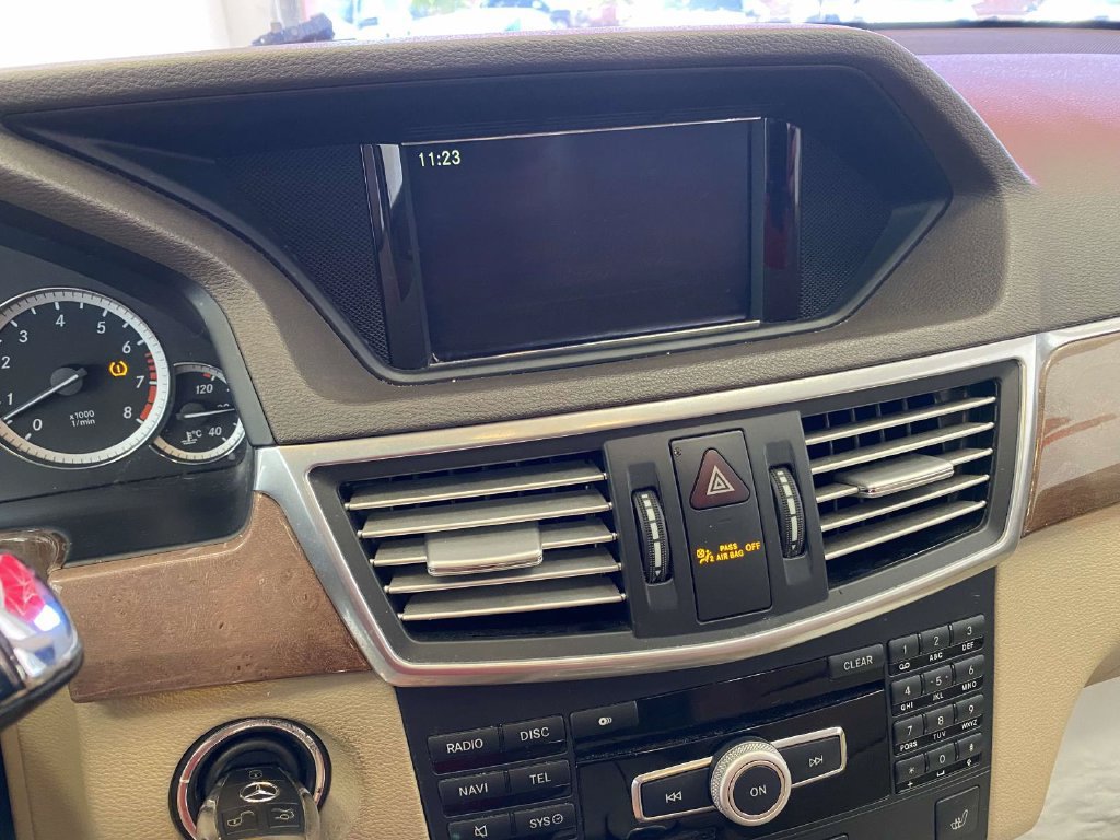 Used 2012 Mercedes-Benz E 350 4MATIC Sedan image 22