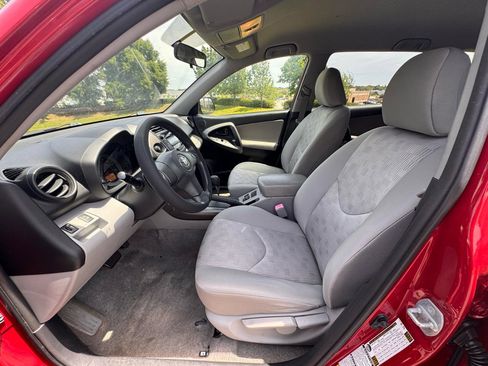 Used 2011 Toyota RAV4 4WD w/ Base L4 Extra Value Pkg image 30