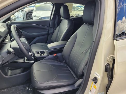 New 2026 Ford Mustang Mach-E Select image 31