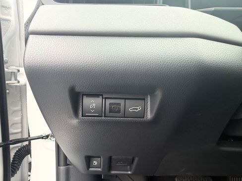Used 2026 Toyota RAV4 XSE w/ Panoramic Sun Roof Package AWD/4WD image 23