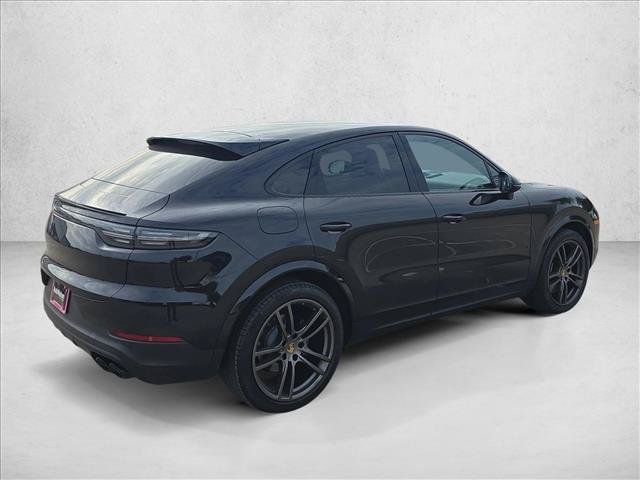 Used 2022 Porsche Cayenne Coupe AWD/4WD image 5