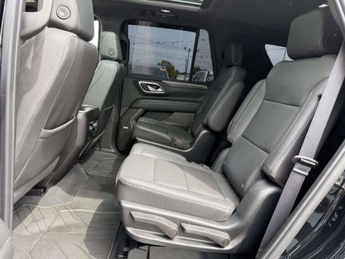 Certified 2023 Chevrolet Tahoe Z71 w/ Luxury Package AWD/4WD image 15