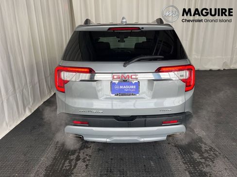 Used 2023 GMC Acadia SLE w/ Driver Convenience Package image 28