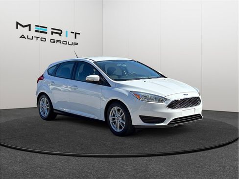 Used 2016 Ford Focus SE image 1