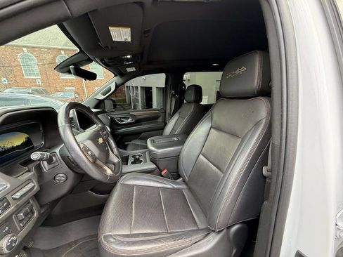 Used 2022 Chevrolet Suburban High Country w/ Max Trailering Package AWD/4WD image 7