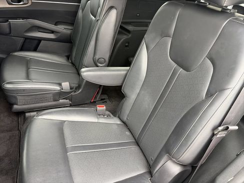 Used 2023 Kia Sorento EX w/ Panoramic Sunroof Package FWD image 31