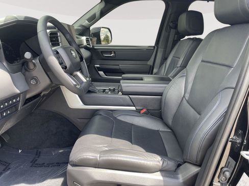 Used 2025 Toyota Sequoia Platinum AWD/4WD image 22